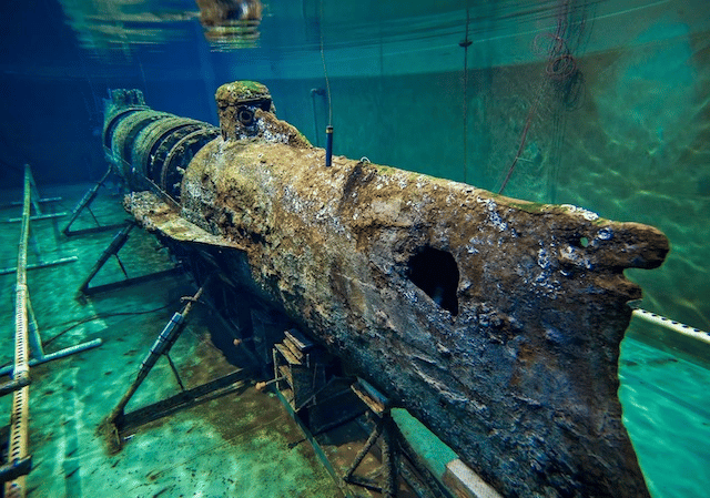 Hunley submarine