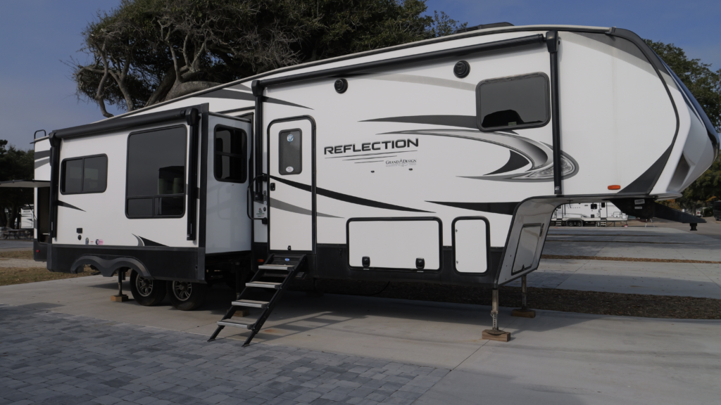 2022 Grand Design Reflection 311BHS